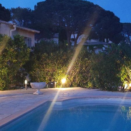 Grand Appartement dans Maison avec Piscine Privée Fréjus Exterior foto