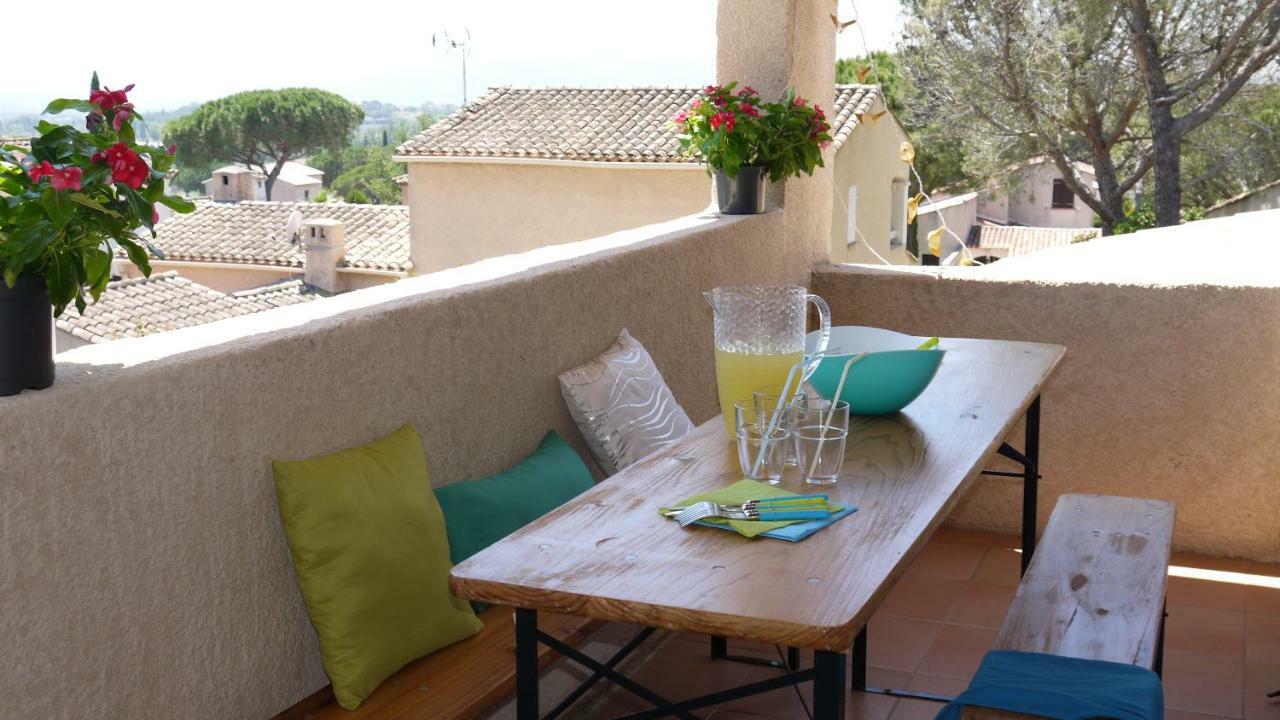 Grand Appartement dans Maison avec Piscine Privée Fréjus Exterior foto