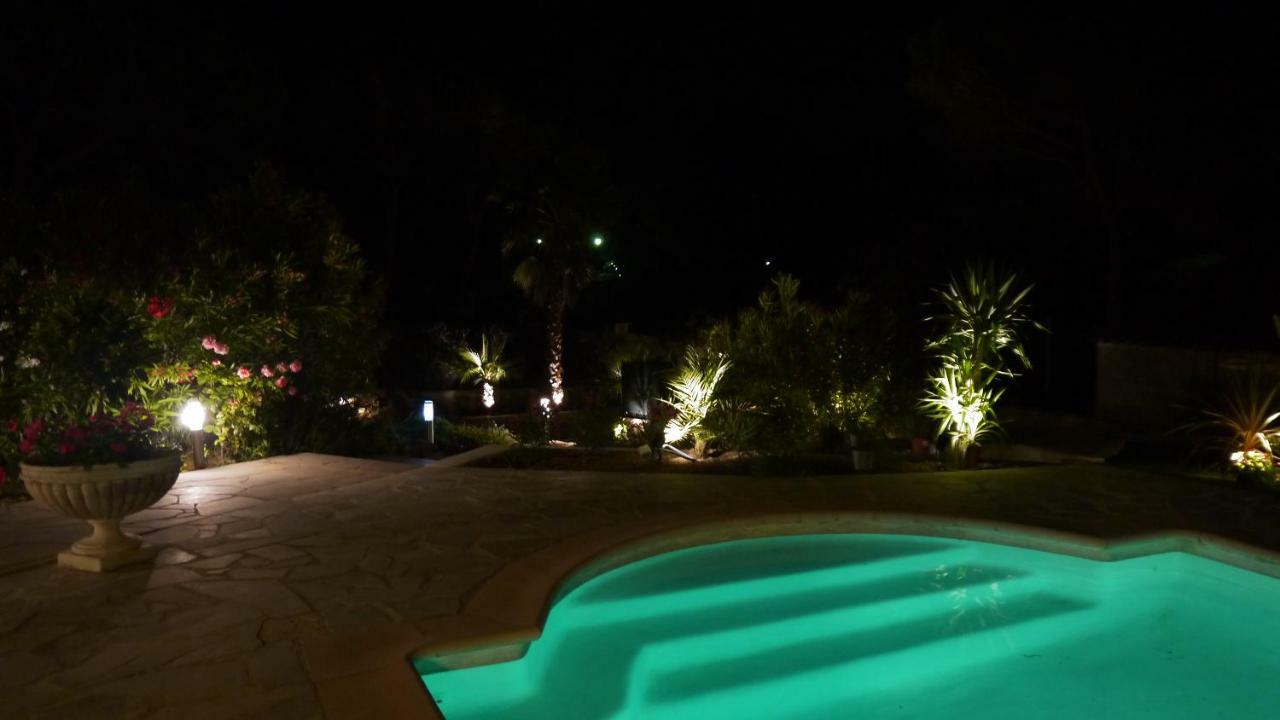 Grand Appartement dans Maison avec Piscine Privée Fréjus Exterior foto